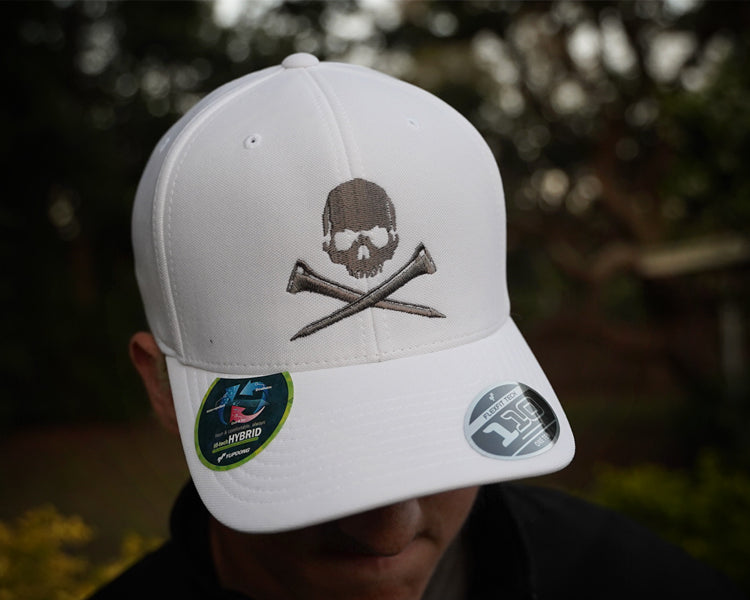 Skull & Tees Golf Hat / White