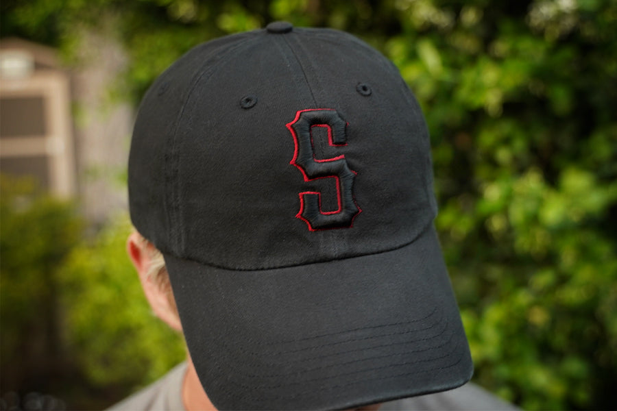 Field Worn Cap / Black - Red